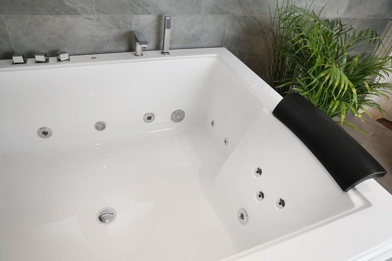 Private Spa Lux With Whirlpool And Sauna In Zurique Exterior foto