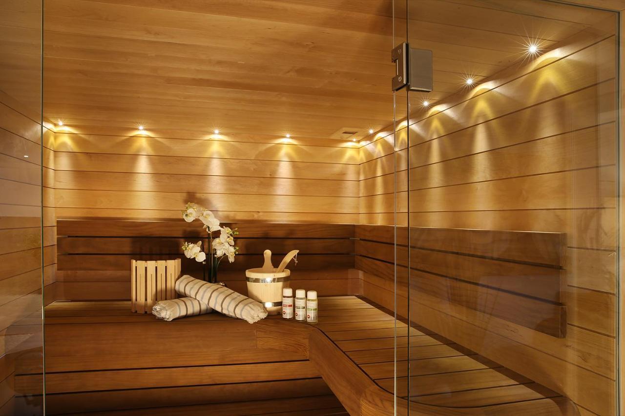 Private Spa Lux With Whirlpool And Sauna In Zurique Exterior foto